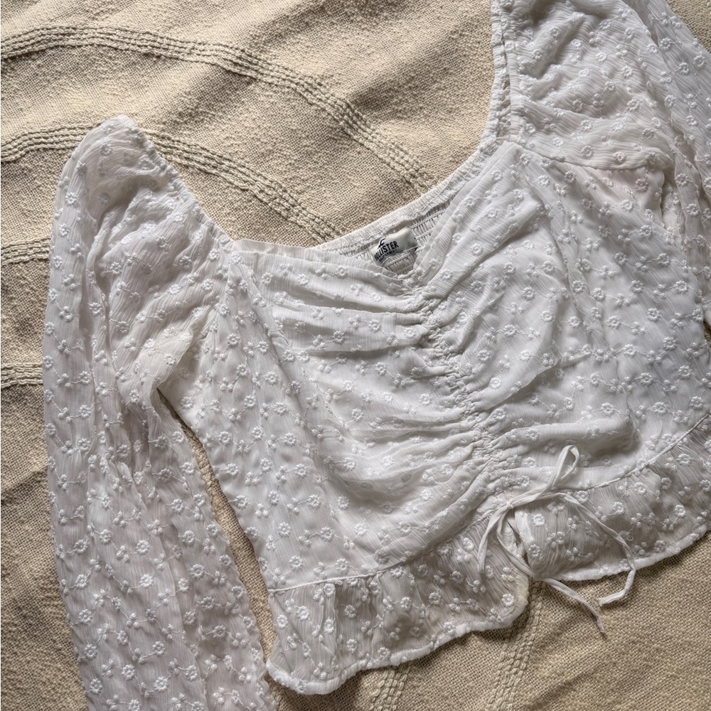 Hollister White Floral Lacy Blouse Bridal Elegant Embroidery